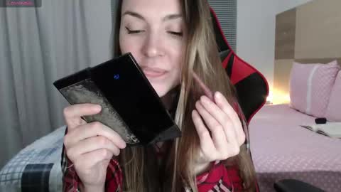 Snapshot of naughty_popa chatting on 11.20.25 Ann online show from 11.20.25