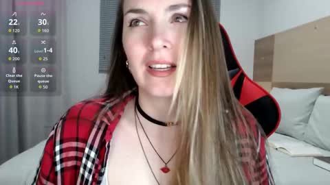 Snapshot of naughty_popa chatting on 01.10.26 Ann online show from 01.10.26