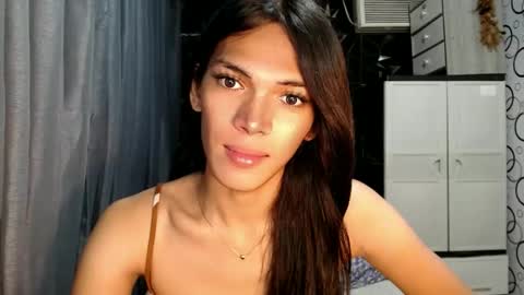 Snapshot of naughty_princess24 chatting on 03.18.26 Ariela online show from 03.18.26