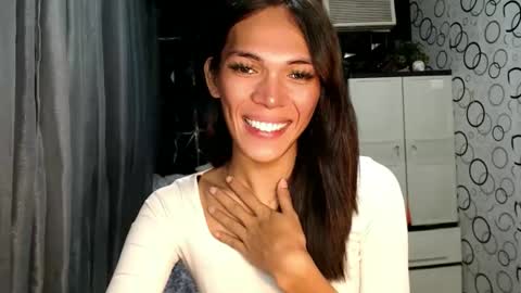 Snapshot of naughty_princess24 chatting on 05.31.26 Ariela online show from 05.31.26