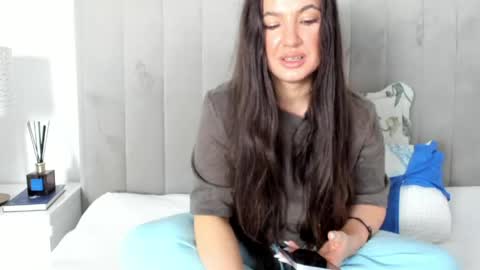Snapshot of naughty_princesse chatting on 05.21.26 Elena online show from 05.21.26