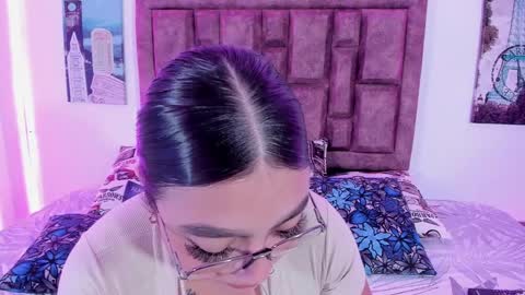 Snapshot of naughtyanamaria chatting on 01.10.25 Ana online show from 01.10.25