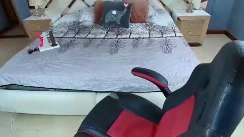 Snapshot of naughtyanamaria chatting on 02.22.25 Ana online show from 02.22.25