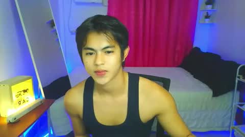 Snapshot of naughtyboylouie chatting on 11.17.25 Loue online show from 11.17.25