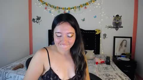 Valeria  online show from 12.18.24