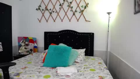 Snapshot of naughtygirl_mmm chatting on 06.13.26 Valeria online show from 06.13.26