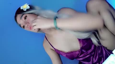 Snapshot of naughtygirlintown chatting on 02.24.25 Mariella online show from 02.24.25