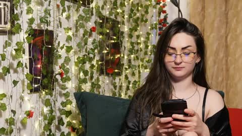 Snapshot of naughtyhomemade17 chatting on 03.27.26 Mya Alexya online show from 03.27.26