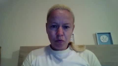 naughtyjennyblondeuk online show from 04.18.26