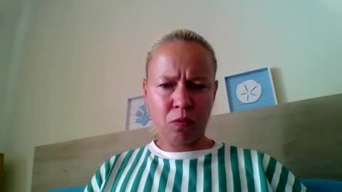 naughtyjennyblondeuk online show from 05.10.26