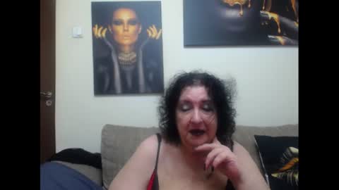 Snapshot of naughtykorin chatting on 06.16.26 korin online show from 06.16.26