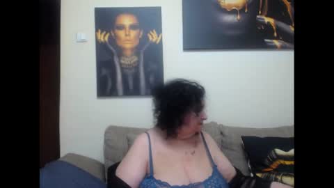 Snapshot of naughtykorin chatting on 06.18.26 korin online show from 06.18.26