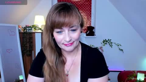 Milana - on air every day except Wednesday from 9 pm to 4 am European time online show from 06.11.26