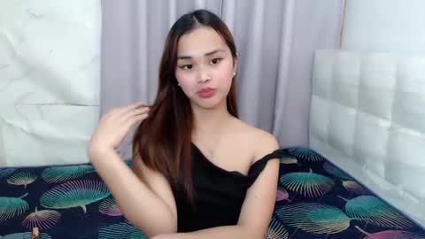 Snapshot of naughtymuse_ chatting on 01.17.26 ELISE online show from 01.17.26