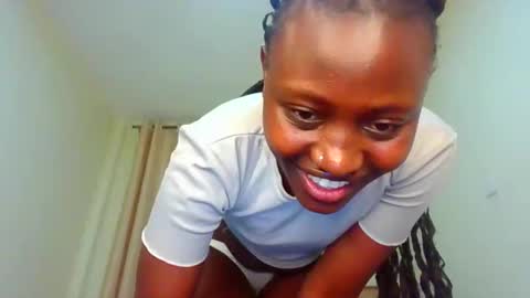 naughtyqueen12 online show from 09.13.25