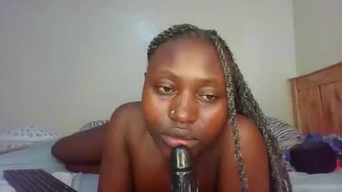 naughtyqueen12 online show from 03.18.26