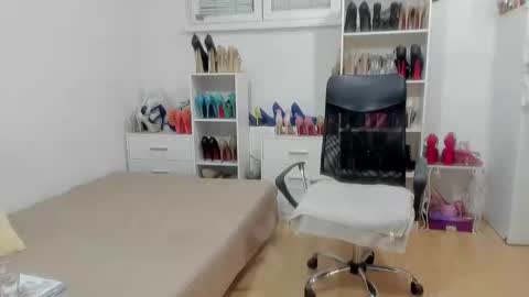 naughtysabine1 online show from 05.10.26