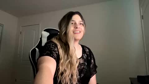 Snapshot of naughtyseraphine chatting on 01.17.25 NaughtySeraphine online show from 01.17.25