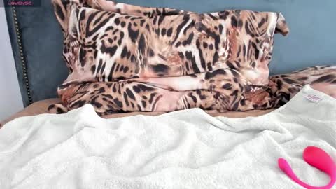 Aryna online show from 09.17.25