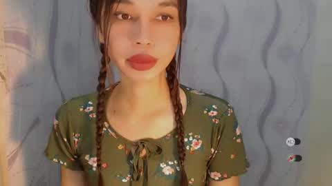 Snapshot of naughtysunshinepinay chatting on 05.11.26 Celine online show from 05.11.26