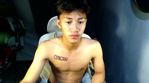 Snapshot of naugthyboyloy chatting on 05.03.26 Loy online show from 05.03.26