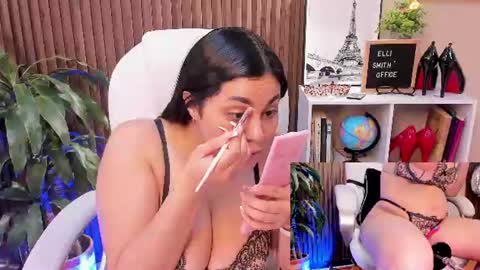 Snapshot of naugthyelli chatting on 07.06.26 online show from 07.06.26