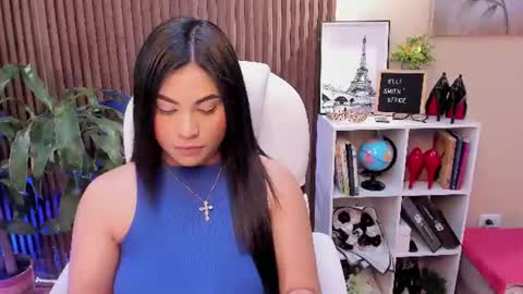 Snapshot of naugthyelli chatting on 07.09.26 online show from 07.09.26