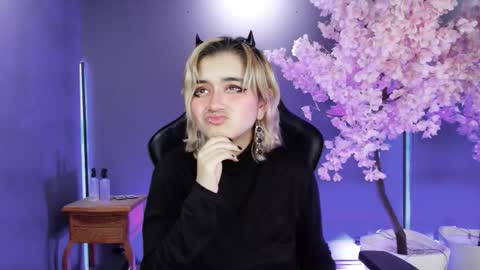 Navier  online show from 11.11.25