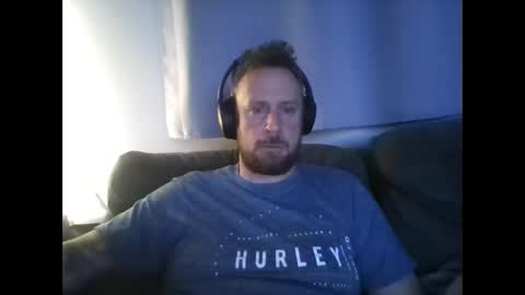 Snapshot of nawtydom1977 chatting on 02.01.25 nawtydom1977 online show from 02.01.25