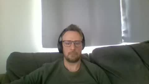 Snapshot of nawtydom1977 chatting on 12.17.25 nawtydom1977 online show from 12.17.25