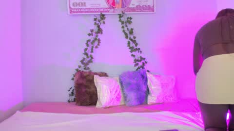 Snapshot of nayah_williams chatting on 02.27.25 Nayah Williams - OnlyFans online show from 02.27.25