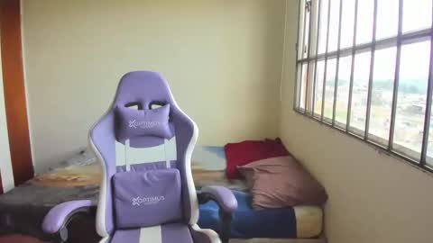 Snapshot of nayara_hinny chatting on 12.20.25 nayara_hinny online show from 12.20.25