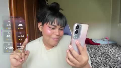 Snapshot of nayara_hinny chatting on 01.14.26 nayara_hinny online show from 01.14.26