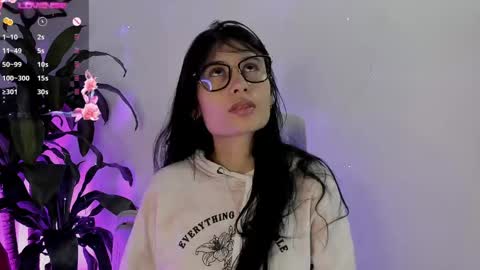Naye  online show from 04.24.26