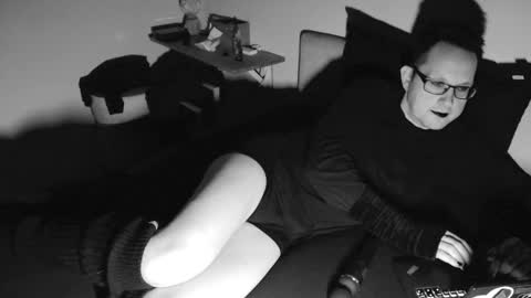 Snapshot of nb_ace chatting on 11.27.25 nb ace online show from 11.27.25