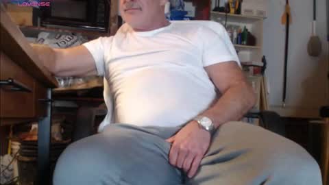 Snapshot of nctitanman chatting on 12.03.25 Seth online show from 12.03.25