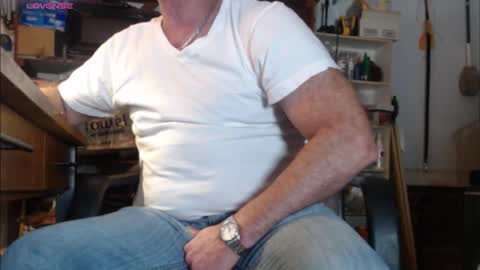 Snapshot of nctitanman chatting on 12.14.25 Seth online show from 12.14.25