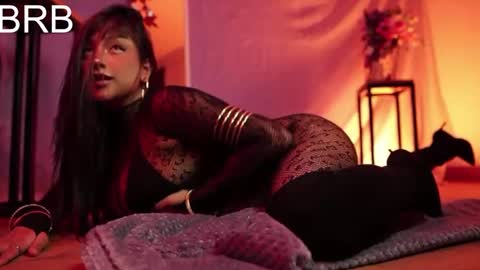 Nefertari online show from 10.27.25