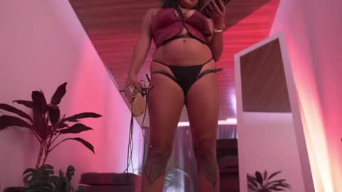 Nefertari online show from 06.05.26