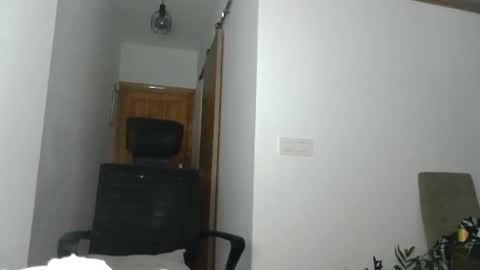 Necacylo online show from 06.08.26