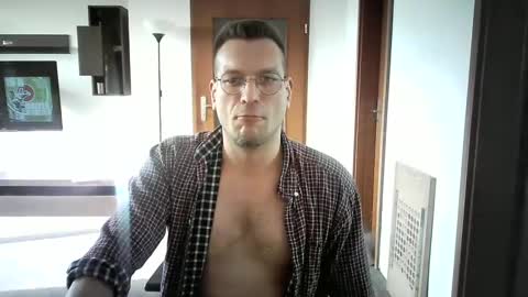 Sebastian online show from 03.01.25