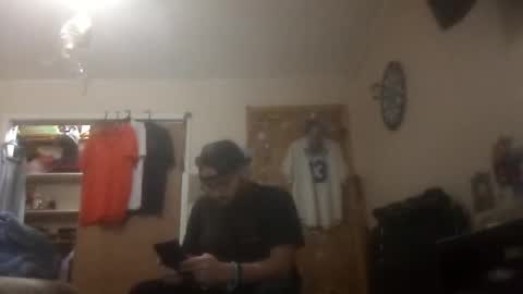 Snapshot of needu802318 chatting on 01.18.26 Easy E online show from 01.18.26