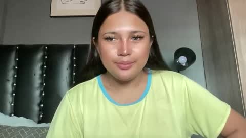 Snapshot of needyou_xxx chatting on 03.10.26 karla online show from 03.10.26