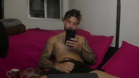 Snapshot of neeii chatting on 01.02.25 Nei turn green online show from 01.02.25