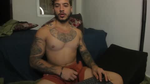 Snapshot of neeii chatting on 01.20.25 Nei turn green online show from 01.20.25