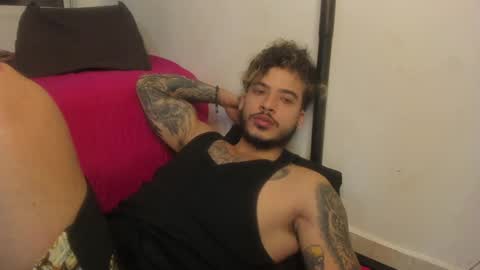 Snapshot of neeii chatting on 01.28.25 Nei turn green online show from 01.28.25