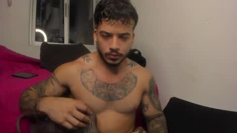 Snapshot of neeii chatting on 02.06.25 Nei turn green online show from 02.06.25