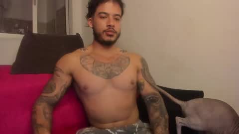 Snapshot of neeii chatting on 02.12.25 Nei turn green online show from 02.12.25