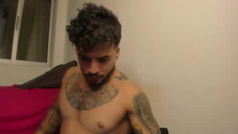 Snapshot of neeii chatting on 03.01.25 Nei turn green online show from 03.01.25