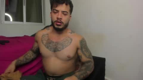 Snapshot of neeii chatting on 03.03.25 Nei turn green online show from 03.03.25